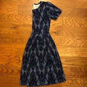 LuLaRoe pleated Amelia dress with pockets